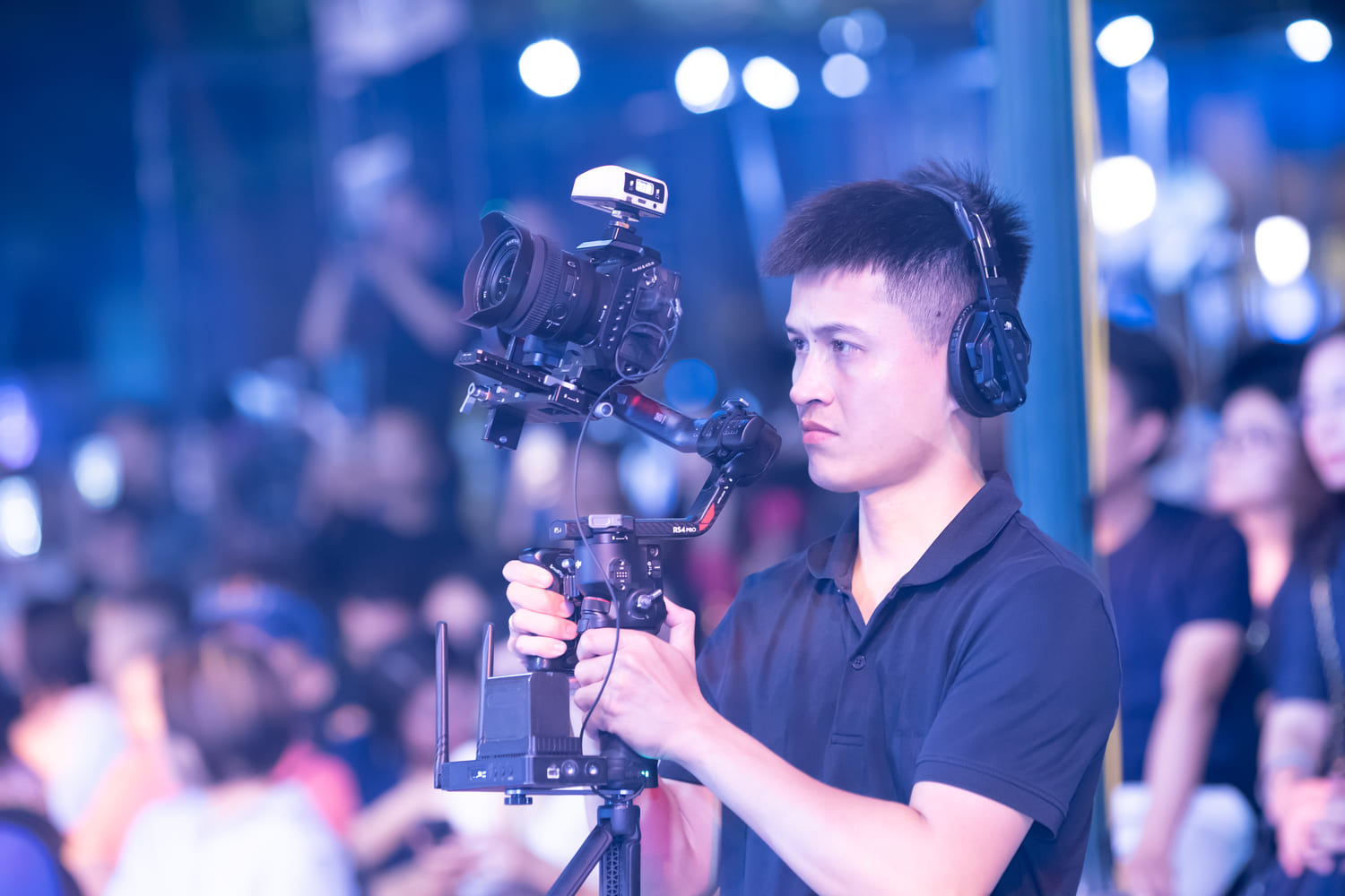 Quay chụp đám cưới